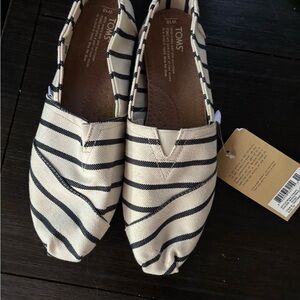 TOMS Women's Canvas Flats - Navy and Cream Stripes